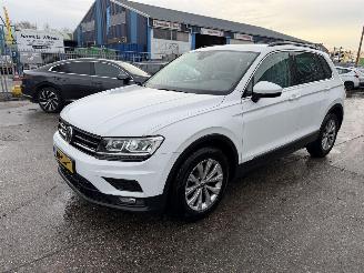 Volkswagen Tiguan 1.5 TSI 96KW Navi Clima Comfortline Led NAP picture 2