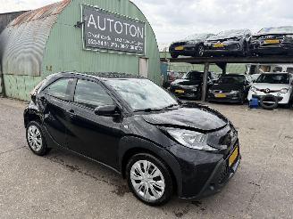 Avarii autoturisme Toyota Aygo 1.0 VVT-I 53KW MT Play Airco 5-Deurs NAP 2022/10