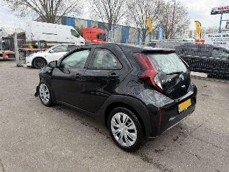 Voiture accidenté Toyota Aygo 1.0 VVT-I 53KW MT Play Airco 5-Deurs NAP 2022/10