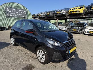 krockskadad bil auto Peugeot 108 1.0 E-VTI 53KW Airco Camera Led Active 5-drs NAP 2022/2