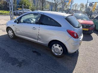 Opel Corsa 1.4-16V 64KW Airco picture 12