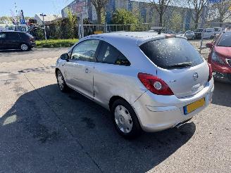 Opel Corsa 1.4-16V 64KW Airco picture 4