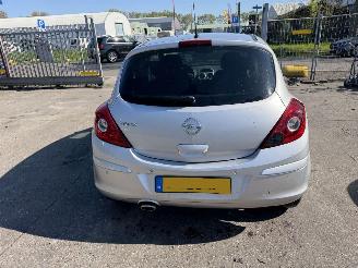 Opel Corsa 1.4-16V 64KW Airco picture 3