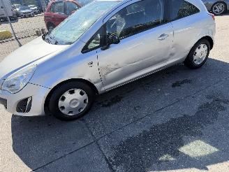 Opel Corsa 1.4-16V 64KW Airco picture 13