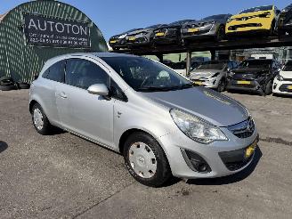Opel Corsa 1.4-16V 64KW Airco picture 1