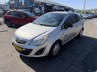 Opel Corsa 1.4-16V 64KW Airco picture 5