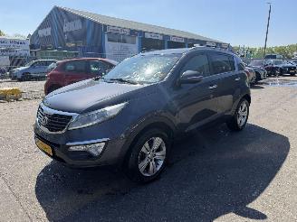 krockskadad bil auto Kia Sportage 1.6 GDI 99KW Plus Pack Clima Navi Led Camera 2013/2