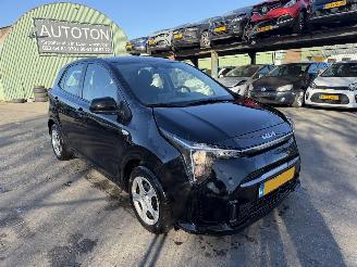 Damaged car Kia Picanto 1.0 DPI 46KW DynamicLine Airco Navi Camera Led 5-Drs NAP 2025/10