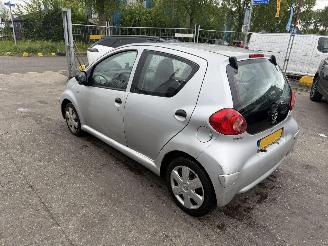 Toyota Aygo 1.0-12V 50KW 5-Deurs picture 5