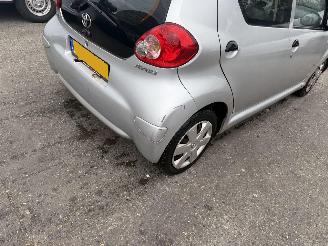 Toyota Aygo 1.0-12V 50KW 5-Deurs picture 12