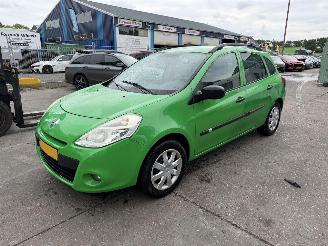 Renault Clio 1.2-16V 55KW Navi Airco Authentique picture 2
