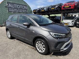 damaged passenger cars Opel Crossland 1.2 Turbo 96KW Automaat Clima Navi Led 360Camera Elegance 2021/9
