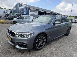 Schadeauto BMW 5-serie 520D 140KW Autom. High Executive Pano Clima Navi Xenon Led 2017/3