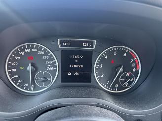 Mercedes B-klasse 180 90KW Clima Navi Led Ambition NAP picture 10