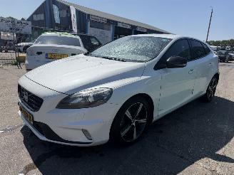 škoda osobní automobily Volvo V-40 2.0 D2 88KW R-Design Xenon Clima Navi Business NAP 2015/8