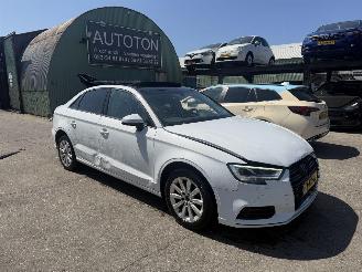 Audi A3 1.5 TFSI 110KW Pano Navi Clima Led Sedan picture 2