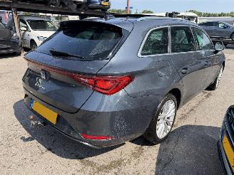 Unfallwagen Seat Leon 2.0 TDI FR 110KW Autom. Pano Clima Navi Sportstourer Launch Edition 2021/2