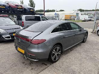 Vaurioauto  passenger cars Mercedes EQE 300 90 kWh 180KW Clima Navi Sfeerverlichting Sport Edition 2024/11