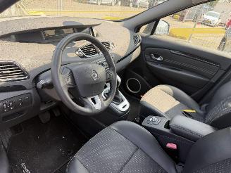 Renault Scenic 2.0 103KW Automaat Clima Navi Dynamique NAP picture 8