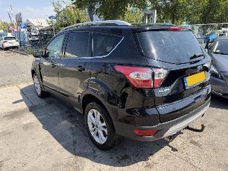 skadebil auto Ford Kuga 1.5 Ecoboost 88KW Clima Navi Titanium NAP 2018/6