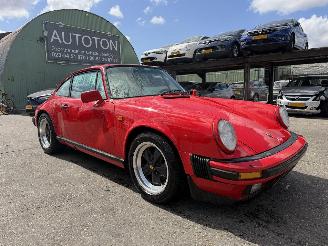 Schadeauto Porsche 911 3.2 170KW Coupe 1986/6