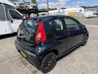 Peugeot 107 1.0-12V 50KW XR NAP picture 2