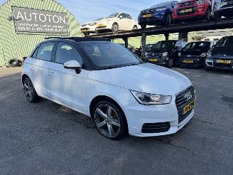 Voiture accidenté Audi A1 1.0 TFSI 70KW Pano Navi Airco Sportback Proline 2015/11