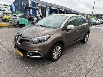 uszkodzony samochody osobowe Renault Captur 0.9 TCE 66KW Navi Airco Led NAP 2014/4