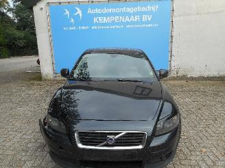 disassembly passenger cars Volvo C-30 C30 (EK/MK) Hatchback 3-drs 1.6 D 16V (D4164T) [80kW]  (10-2006/12-201=
2) 2009/11