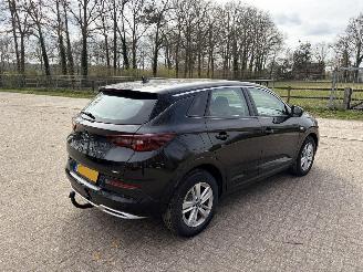 Damaged car Opel Grandland 1.2 Turbo HYBRIDE GS LIGHT 2025/3