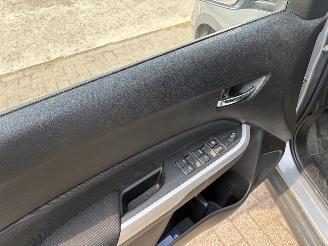 Suzuki Vitara 1.6 CLIMA picture 11