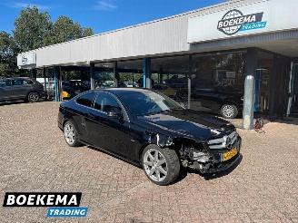 krockskadad bil auto Mercedes C-klasse 180 Coupe Facelift Navi H&K Clima Stoelverw. 2011/7