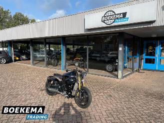 krockskadad bil motor Suzuki GSX-R 1000 165PK Custom Cafe Racer 2004/8