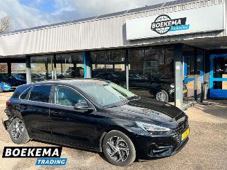 skadebil auto Hyundai I-30 1.5 T-GDi MHEV Stoel&Stuur Verwarming + Ventilatie Navigatie Camera 2020/11