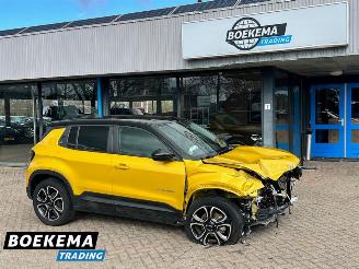 Damaged car Jeep Avenger Summit 54 kWh Carplay Navigatie Camera LED Keyless ACC 2024/3