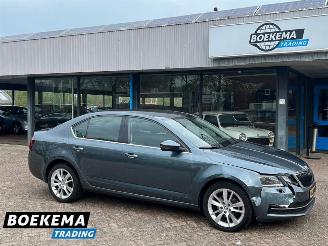 Unfallwagen Skoda Octavia 1.0 TSI Business Ed Navigatie Canton Stoelverw. Climate Cruise PDC 2019/11
