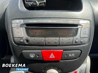 Peugeot 107 1.0-12V XS Airco 5-Drs Elek-pakket picture 21