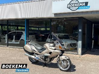 skadebil auto Honda NT 650 Deauville 1998/8