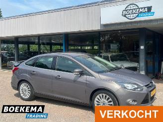 škoda osobní automobily Ford Focus 1.6 TI-VCT First Edition Navigatie Stoelverw. Cruise 2011/3