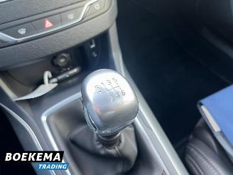 Peugeot 308 SW 1.2 e-THP Première Pano Navi Clima Cruise picture 27