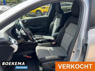 Renault Clio 1.6 E-Tech Hybrid 145 Evolution LED Navigatie Camera Stoel-Stuurverw. picture 16