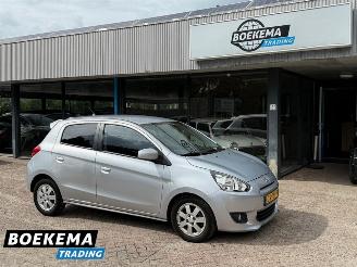 krockskadad bil auto Mitsubishi Space-star 1.0 Bright Airco 2015/7