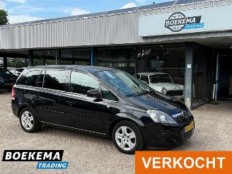 krockskadad bil auto Opel Zafira 1.8 111 years Edition 7-Persoons Airco Cruise 2011/4