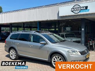 Vaurioauto  passenger cars Volkswagen Passat Alltrack 1.8 TSI 160PK Panorama Dynaudio Keyless Stoelverwarming 2012/4