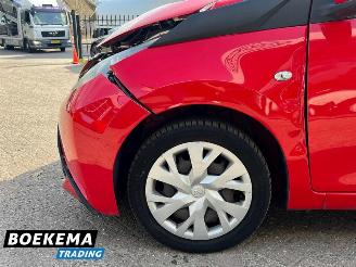 Toyota Aygo 1.0 VVT-i x-play Airco Camera Cruise Carplay picture 9