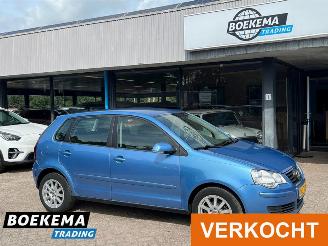 krockskadad bil auto Volkswagen Polo 1.4 16V Automaat Climate Cruise PDC trekh. 2007/1