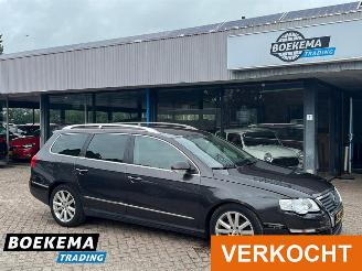 Damaged car Volkswagen Passat Variant 1.4 TSI DSG Leder Xenon Climate Cruise Trekhaak 2010/8