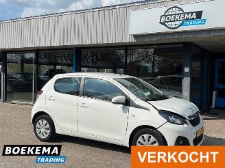 damaged passenger cars Peugeot 108 1.0 e-VTi Active Airco LED 2018/2