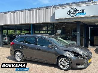 skadebil overig Ford Focus Wagon 1.5 TDCI Titanium Navigatie Climate Cruise PDC Trekh. 2015/11