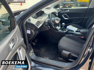 Peugeot 308 SW 1.2 PureTech Blue Lease Navigatie Climate Cruise picture 14